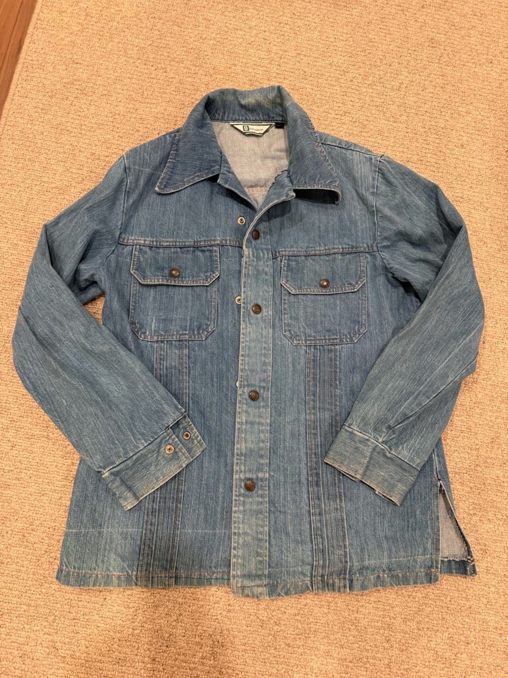 TRUE VINTAGE 1970’s butterfly collar denim shirt jacket by Brigham sz Medium